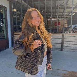 Meet your Posher, Gianna